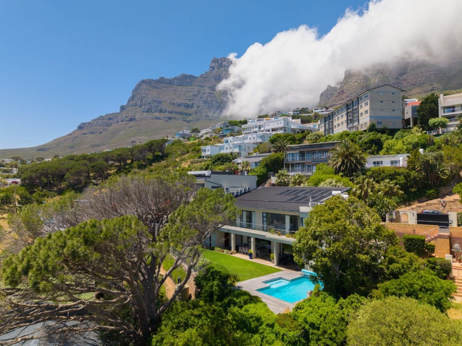 6 Bedroom Property for Sale in Camps Bay Western Cape